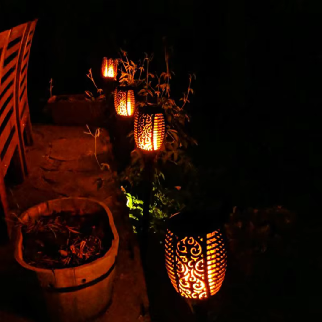 Solar Flame 33 LED Garden Light | Pack of 2/4